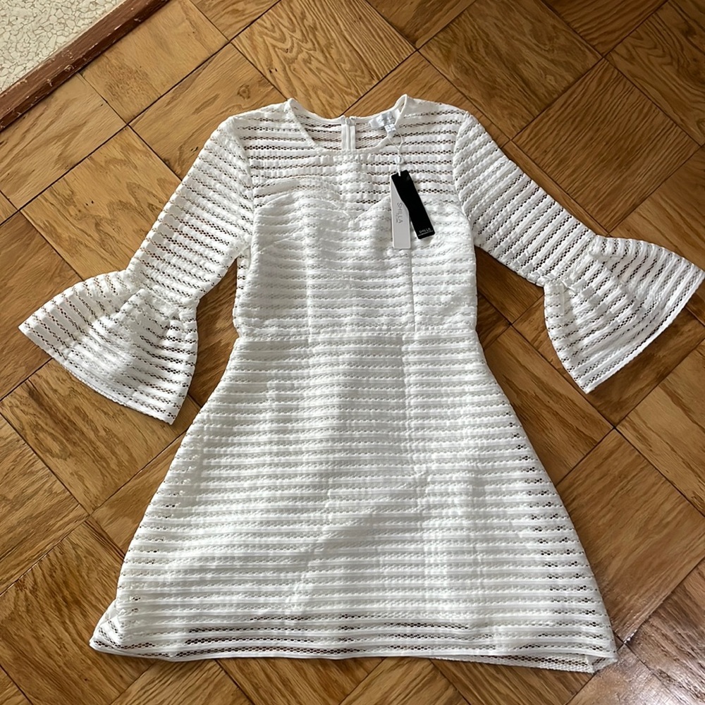 NWT SHILLA the ultimate lace bell sleeve dress large